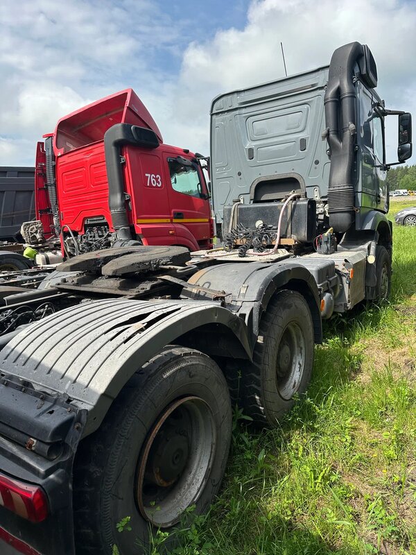 Mercedes-Benz AROCS 6x4 Седельный тягач — фото 6