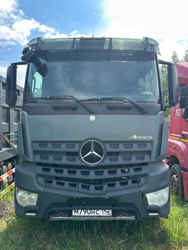 Mercedes-Benz AROCS 6x4 Седельный тягач