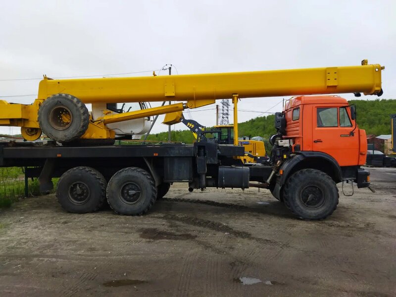 ИМЗ Автокран КС-45717К на шасси КамАЗ 43118 6x6 Автокран — фото 2