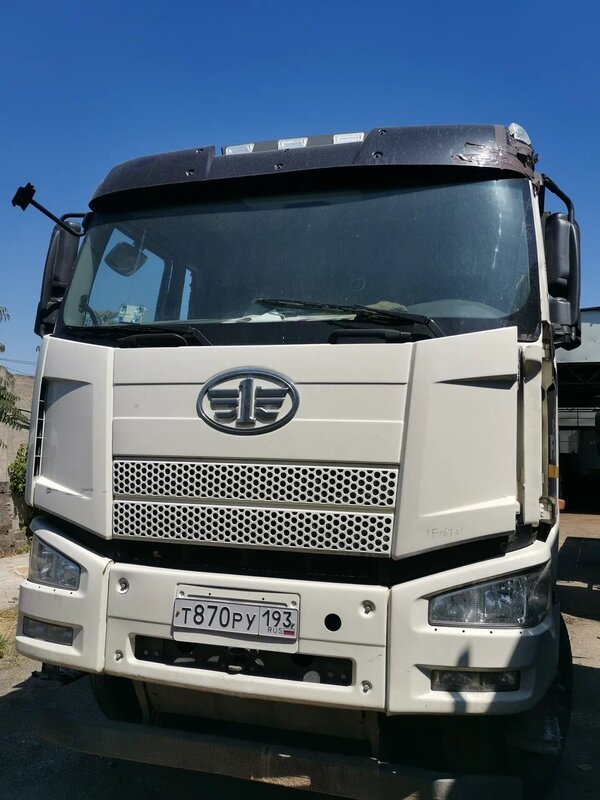 FAW J6 8x4 Самосвал — фото 1