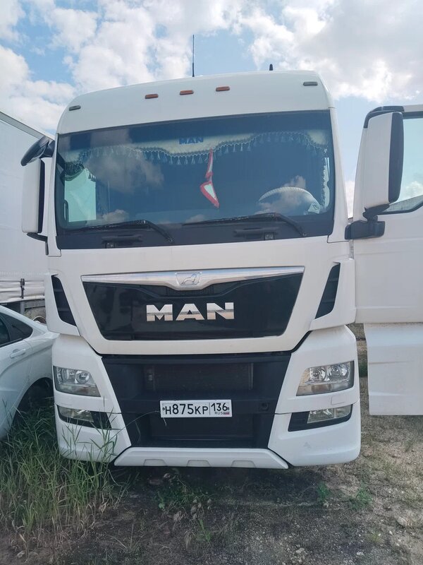 MAN TGX 4x2 Седельный тягач — фото 1