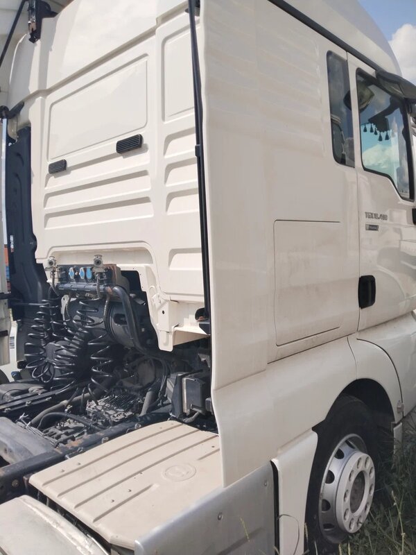 MAN TGX 4x2 Седельный тягач — фото 2
