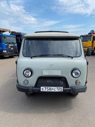 UAZ 3909 Грузопассажирский