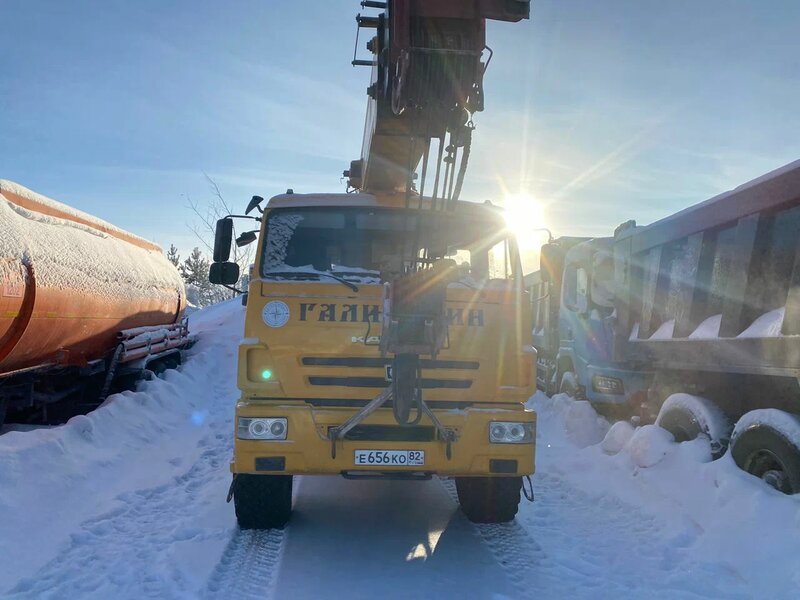 Галичский автокрановый завод (ГАКЗ) КС-55713 на шасси КамАЗ 43118 6x6 Автокран — фото 1