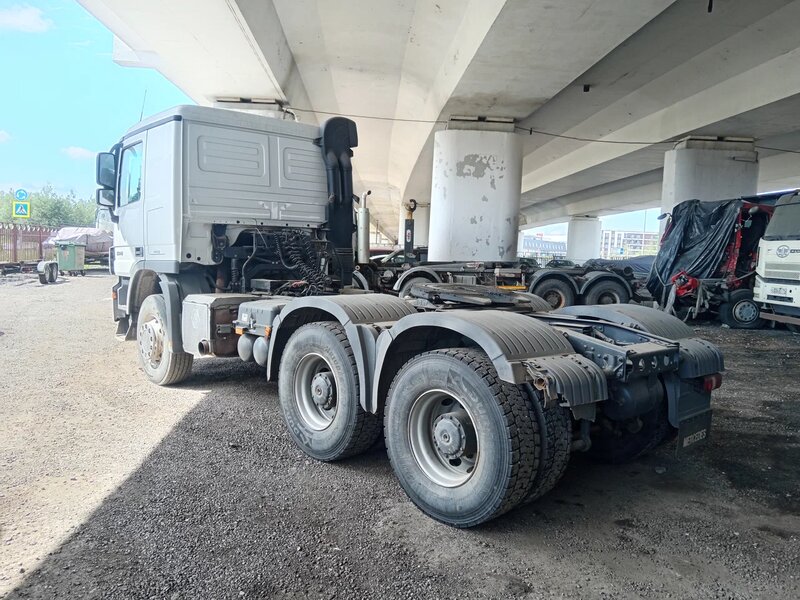 Mercedes-Benz Actros 6x4 Седельный тягач — фото 7