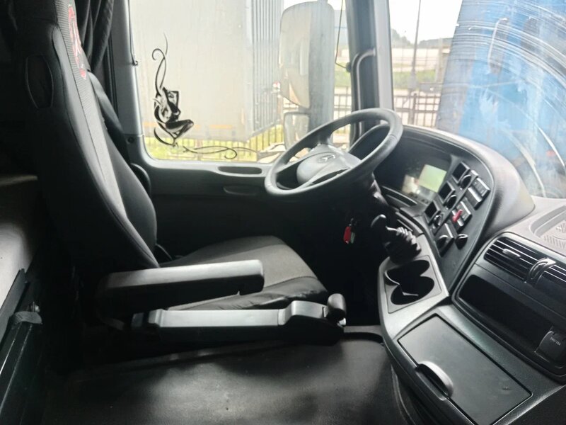 Mercedes-Benz Actros 6x4 Седельный тягач — фото 10