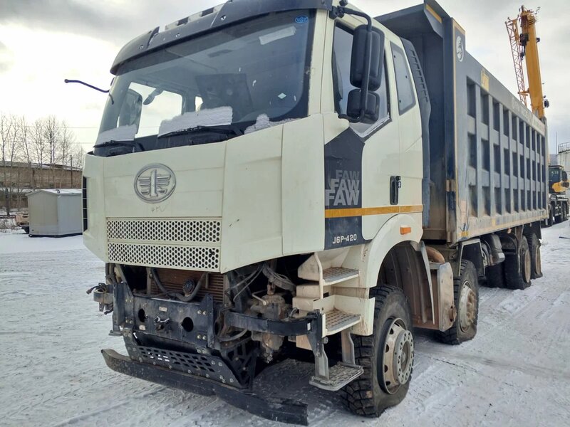 FAW CA 3310 8x4 Самосвал — фото 12