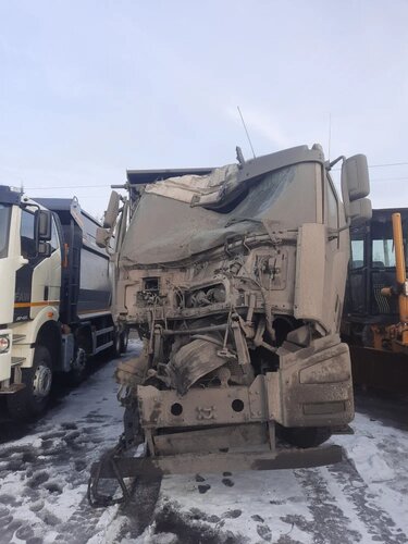 FAW J6 8x4 Самосвал