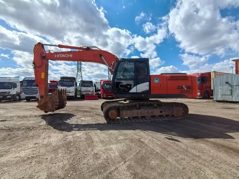 HITACHI ZX200 Экскаватор — фото 2