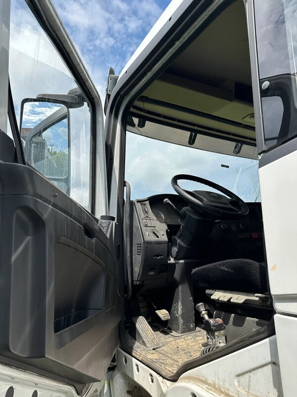 Shacman (Shaanxi) SX 8x4 Самосвал — фото 7