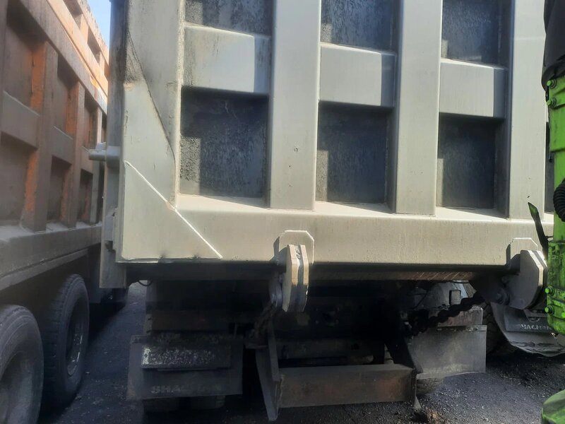 Shacman (Shaanxi) SX 8x4 Самосвал — фото 4