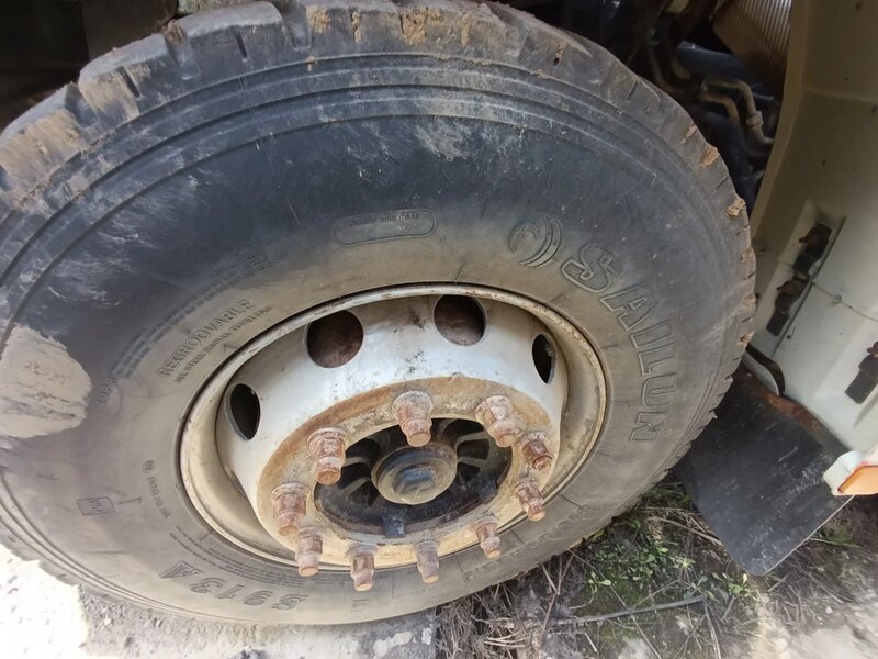 Shacman (Shaanxi) SX 8x4 Самосвал — фото 11