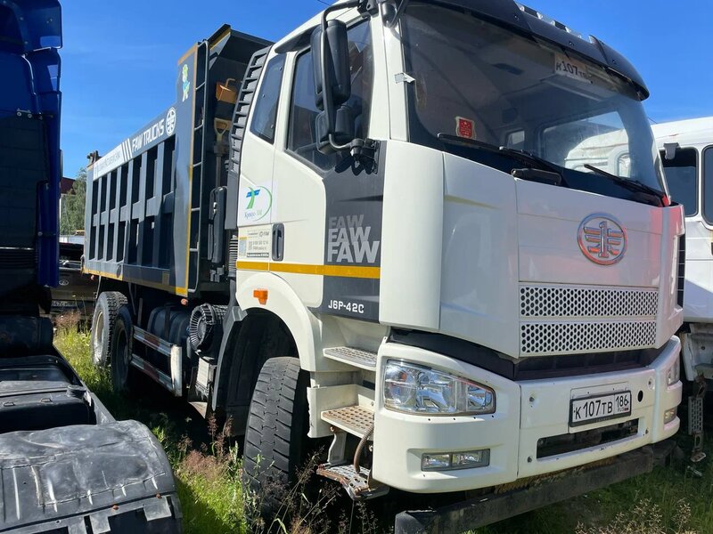 FAW J6 6x6 Самосвал — фото 1