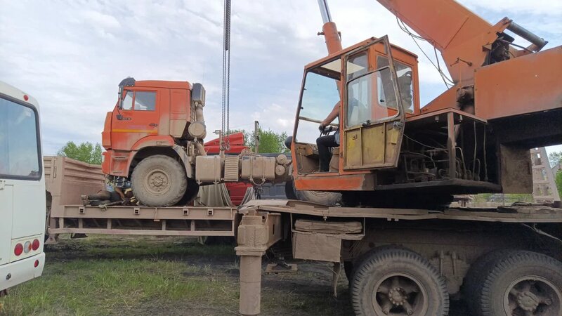 РР ГРУПП 4304 на шасси КамАЗ 43118 6x6 Седельный тягач для перевозки опасных грузов — фото 9