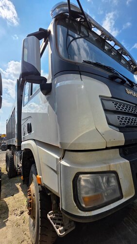 Shacman (Shaanxi) SX 6x6 Самосвал