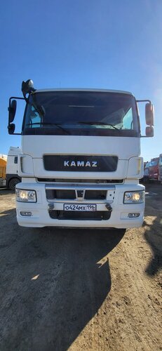 КамАЗ 65806 6x4 Седельный тягач с КМУ