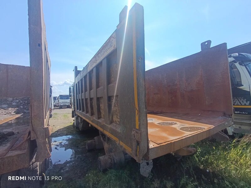 FAW J6 6x6 Самосвал — фото 5