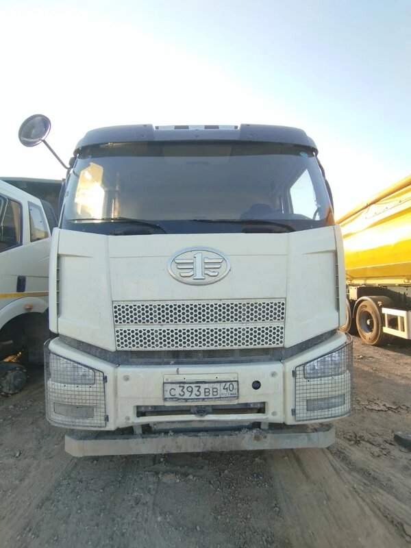 FAW J6 6x6 Самосвал — фото 1
