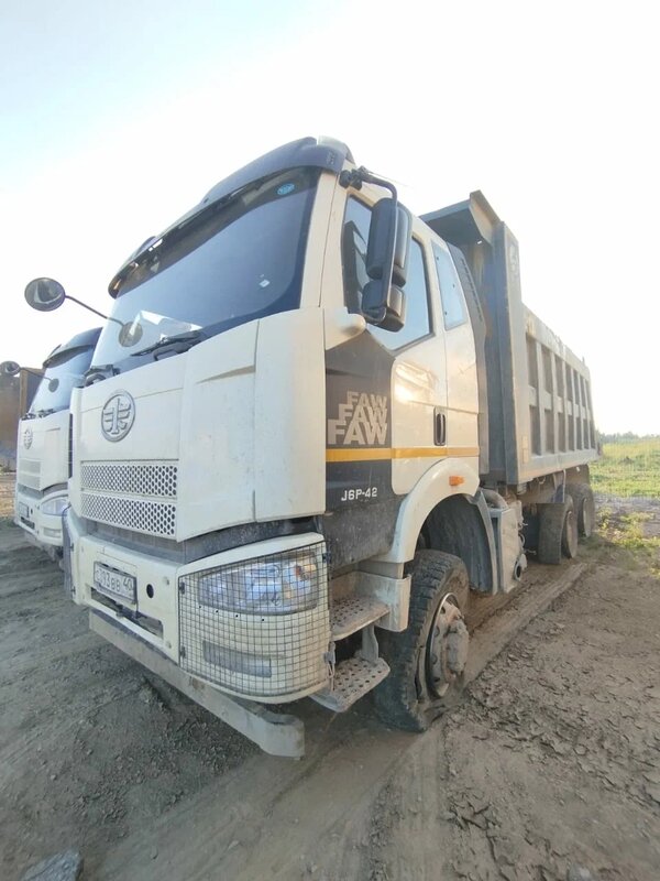 FAW J6 6x6 Самосвал — фото 3