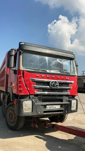 HONGYAN 908 8x4 Самосвал