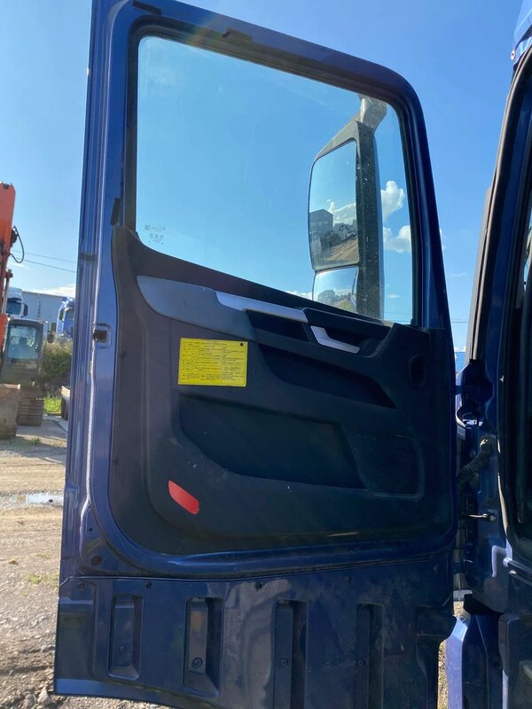 BEIJING BJ 6x4 Седельный тягач — фото 6