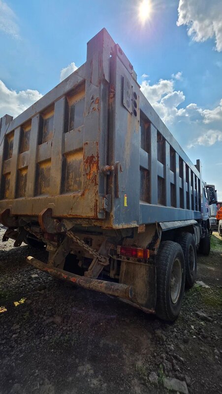 Shacman (Shaanxi) SX 6x6 Самосвал — фото 4