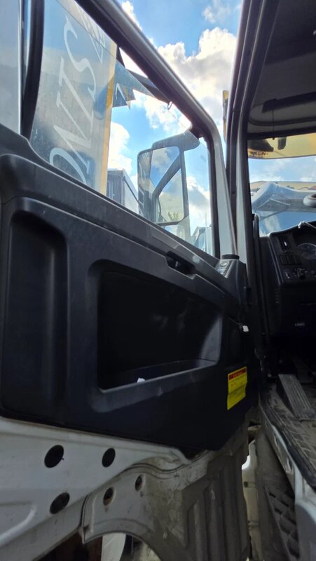 Shacman (Shaanxi) SX 6x6 Самосвал — фото 6