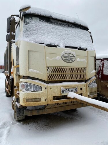 FAW J6 6x6 Самосвал