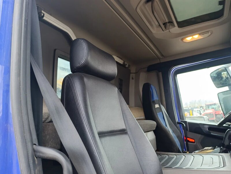 Scania P 8x4 Самосвал — фото 11