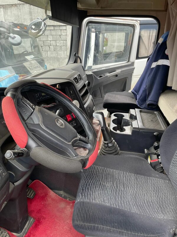 Shacman (Shaanxi) SX 6x6 Самосвал — фото 13