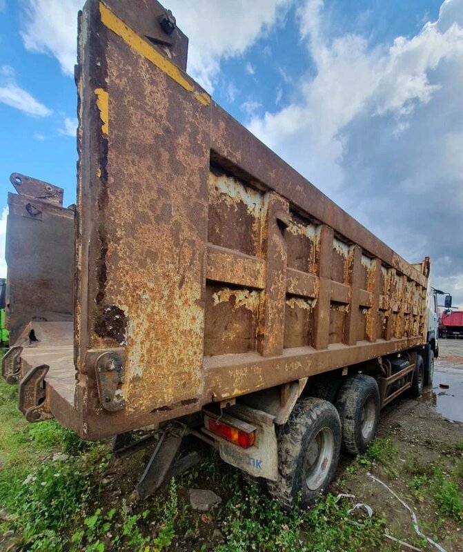 Howo ZZ 8x4 Самосвал — фото 4