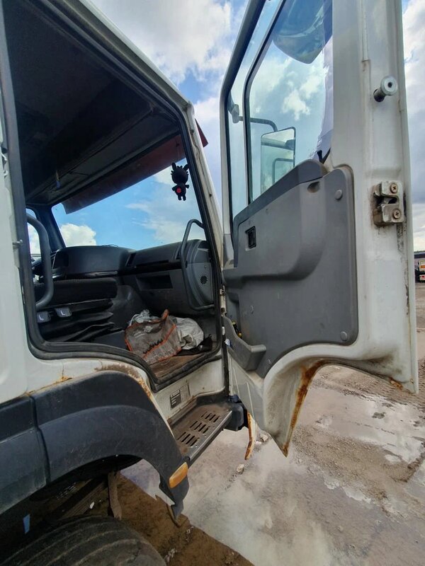 Howo ZZ 8x4 Самосвал — фото 13