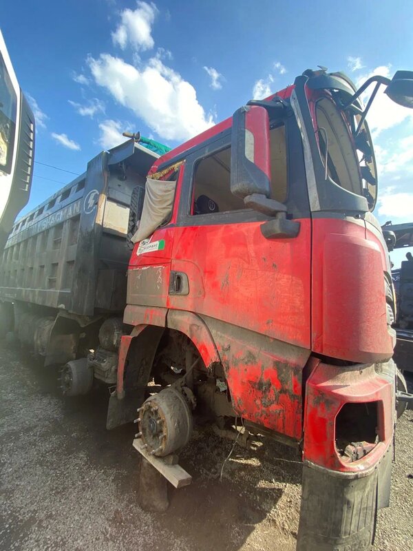Shacman (Shaanxi) SX 8x4 Самосвал — фото 2