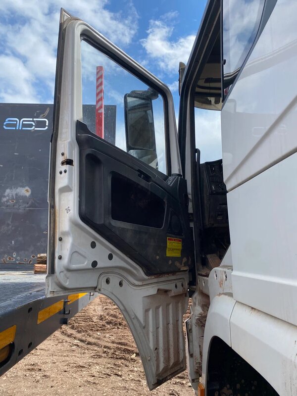 Shacman (Shaanxi) SX 6x6 Самосвал — фото 9