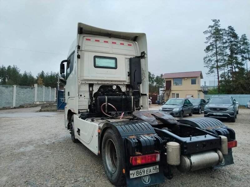 Foton AUMAN 4x2 Седельный тягач — фото 7