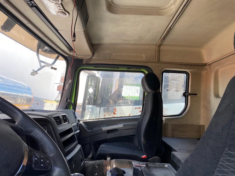 Shacman (Shaanxi) SX 8x4 Самосвал — фото 6