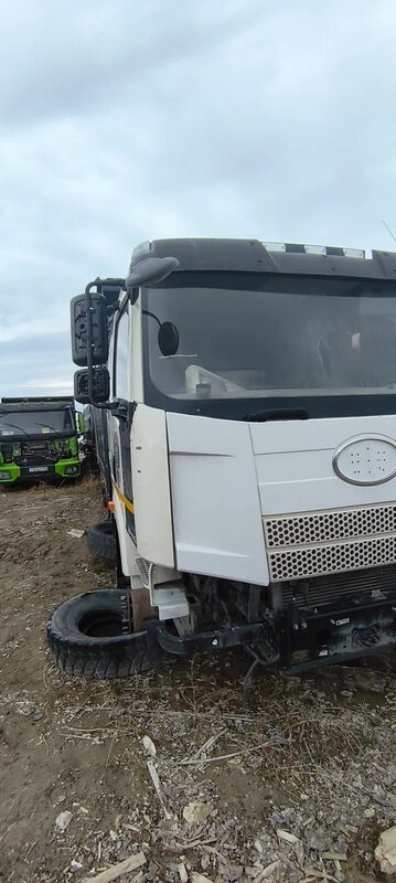 FAW J6 8x4 Самосвал — фото 2