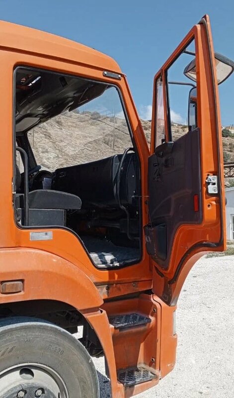 ЭНЕРГОТЕХПРОМ-ИНВЕСТ 6535 на шасси КамАЗ 65115 6x4 Зерновоз — фото 7