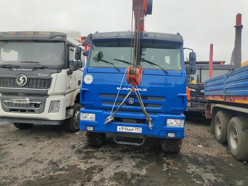 СПМ 732704 на шасси КамАЗ 43118 6x6 Седельный тягач с КМУ
