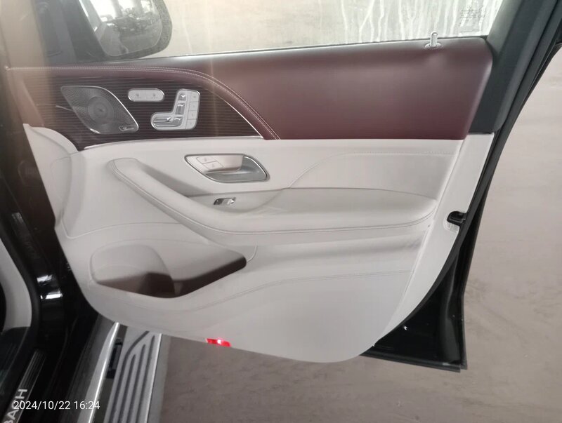 Mercedes-Benz GLS-CLASS — фото 10
