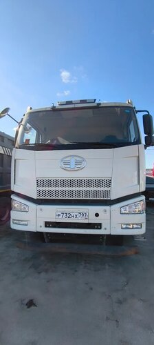 FAW CA 3310 8x4 Самосвал