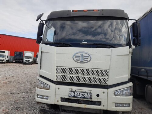 Автомастер 5589 на шасси FAW CA 3250 6x4 Зерновоз