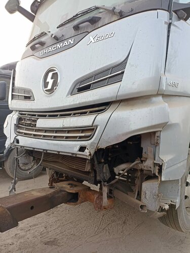 Shacman (Shaanxi) SX 4x2 Седельный тягач