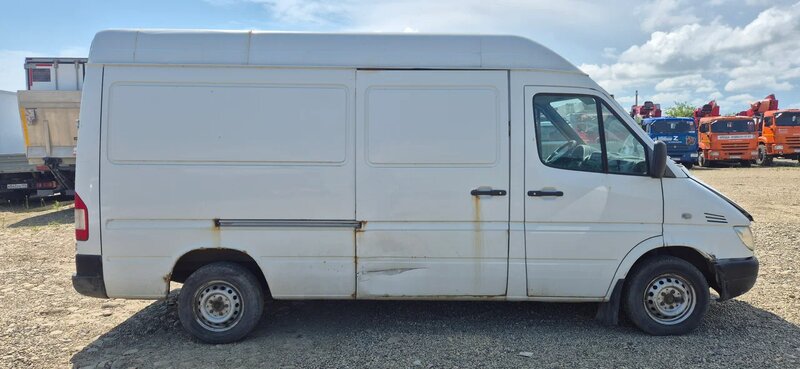 Mercedes-Benz SPRINTER Цельнометаллический — фото 4