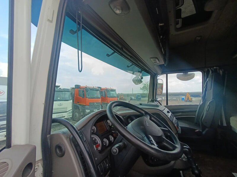 DAF XF 4x2 Седельный тягач — фото 12
