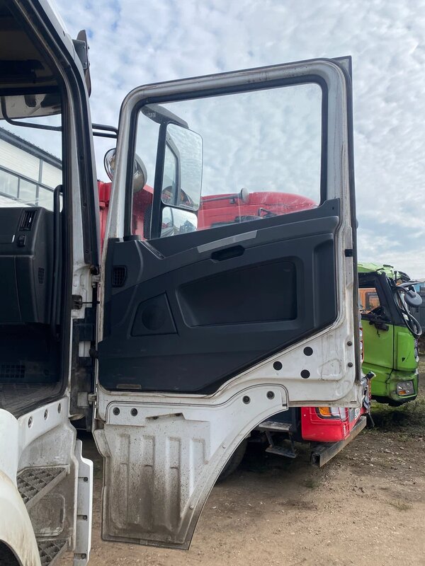 Shacman (Shaanxi) SX 8x4 Самосвал — фото 7