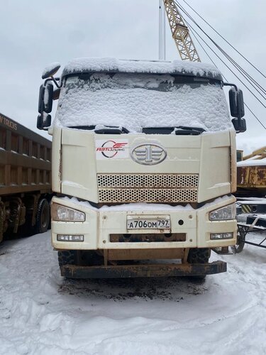 FAW CA 3310 8x4 Самосвал