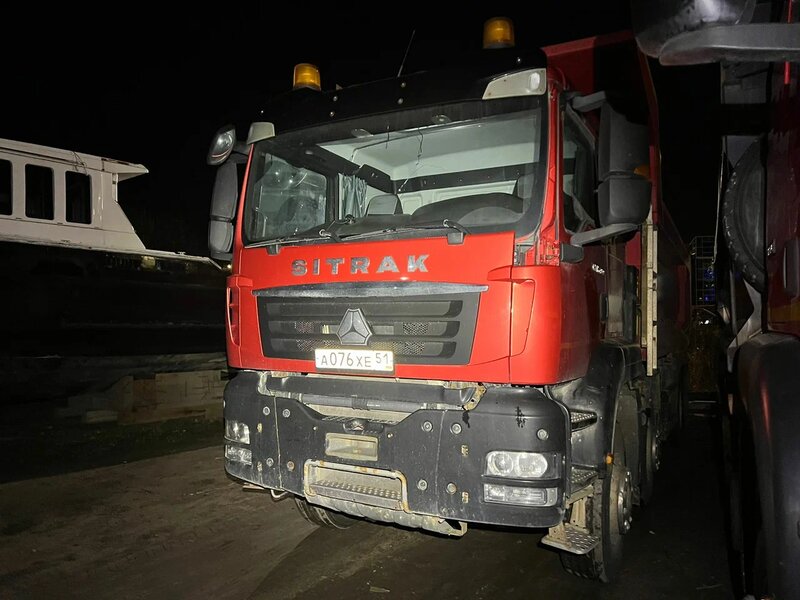 SITRAK C7H 8x4 Самосвал — фото 1