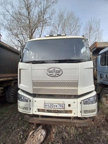 FAW J6 8x4 Самосвал