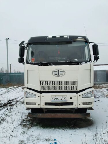 FAW J6 8x4 Самосвал